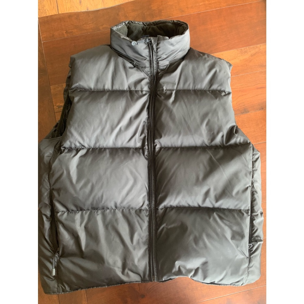 Gap Mens Black Puffer Vest with Hood